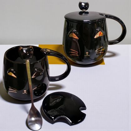 ЧАША С КАПАЧЕ И ЛЪЖИЧКА  - ГАЛЬОВЕН ЛЮБИМЕЦ