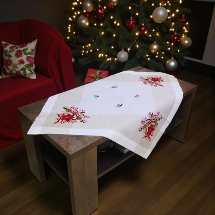 КОЛЕДНО КАРЕ  С БРОДЕРИЯ 90см*90см - КОЛЕДНА ЗВЕЗДА И ШИШАРКИ