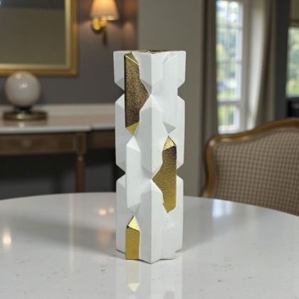 ВАЗА 37см - КЛАСИКА В БЯЛО И ЗЛАТО