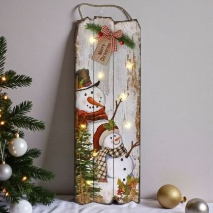 КОЛЕДНО ПАНО С ЛЕД-СВЕТЛИНКИ -КРАСОТАТА НА ДЪРВОТО