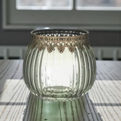 Стъклен прозрачен свещник с метален обков в златисто Ф11Х10