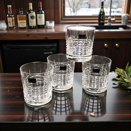 КРИСТАЛНИ ЧАШИ ЗА УИСКИ / АПЕРАТИВ 4броя - КРИСТАЛНА РОЗЕТКА