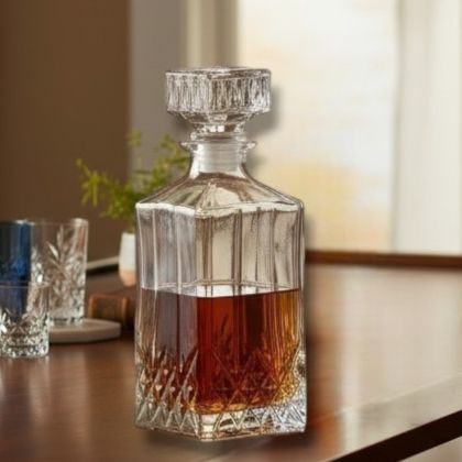 СТЪКЛЕНА БУТИЛКА ЗА АЛКОХОЛ - РЕШЕТКА ОТ СТРАСТ