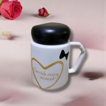 ЧАША С КАПАЧЕ с надпис ДА ЦЕНИМ МОМЕНТА - ЧЕРНО-БЯЛА СТРАСТ