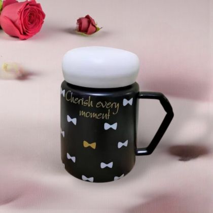 ЧАША С КАПАЧЕ с надпис ДА ЦЕНИМ МОМЕНТА - ЧЕРНО-БЯЛА СТРАСТ
