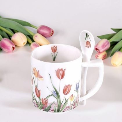 ЧАША С ЛЪЖИЧКА В ПОДАРЪЧНА КУТИЯ - ЛАЛЕТАТА И ПРОЛЕТТА