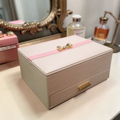 ЛУКСОЗНА КУТИЯ ЗА БИЖУТА / 3 варианта на цвят / - ЖЕНСКО СЪКРОВИЩЕ