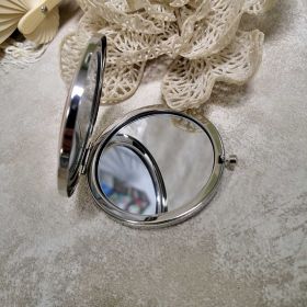 ДАМСКО ОГЛЕДАЛЦЕ В ЛУКСОЗНА ОПАКОВКА - КОКЕТНА И КРАСИВА