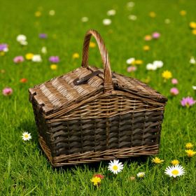 КОШНИЦА ЗА ПИКНИК - СРЕД КРАСОТАТА НА ПРИРОДАТА