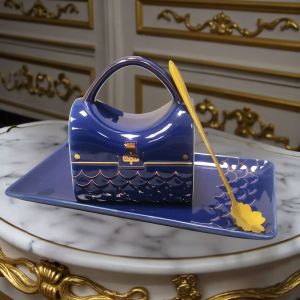 КОМПЛЕКТ ОТ ЧАША , ЧИНИЙКА И ЛЪЖИЧКА - ЧАНТА ЗА БАЛА  / тъмно синя /