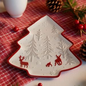 КОЛЕДНО  ПЛАТО ЕЛХА С РЕЛЕФ 29см -КОЛЕДНИ ВЪЛШЕБСТВА