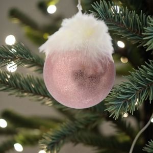 ДЕКОРАЦИЯ ЗА ЕЛХА ТОПКА С ПУХ - ПЕРА ОТ НЕЖНОСТ