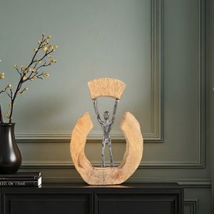 АРТ СТАТУЕТКА ДЪРВО И МЕТАЛ - БЯГСТВО ОТ ОГРАНИЧЕНИЯТА