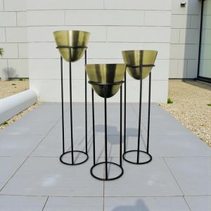 Комплект метални кашпи 3 бр.