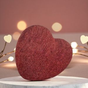 ФИГУРКА ЧЕРВЕНО СЪРЦЕ - ЛЮБОВ БЕЗЦЕННА