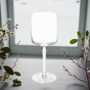 Стъклен свещник на столче 26 см