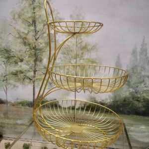 ПОДНОС НА ТРИ НИВА - ЗЛАТНА КЛЕТКА