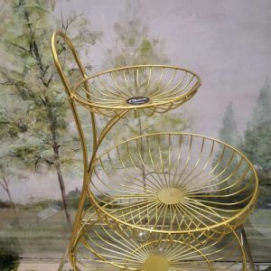 ПОДНОС НА ТРИ НИВА - ЗЛАТНА КЛЕТКА