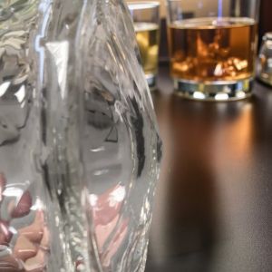 НАКЛОНЕНА ЧАША ЗА УИСКИ 6 броя - РОК ЕНД РОЛ