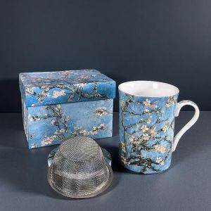 ПОРЦЕЛАНОВА ЧАША ЗА ЗАПАРКА НА ЧАЙ ПО КАРТИНА НА ВАН ГОГ - ЦЪФНАЛИ БАДЕМИ син фон