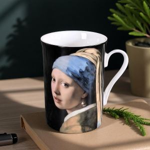 ПОРЦЕЛАНОВА ЧАША В ПОДАРЪЧНА КУТИЯ ПО КАРТИНА НА ВЕРМЕЕР  - МОМИЧЕТО С ПЕРЛЕНАТА ОБИЦА