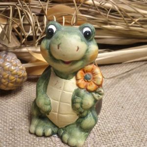 ФИГУРКА КОСТЕНУРЧЕ - С ЦВЕТЕ И УСМИВКА