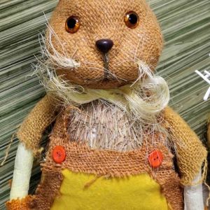 ДЕКОРАЦИЯ ЗАЕК / МОМЧЕ / 65СМ - ЗЕБЛО И КОНОП