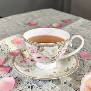 СЕРВИЗ ЗА КАФЕ ЗА ДВАМА / 2 чаши  + 2 чинийки / - НЕЖНИ РОЗИ