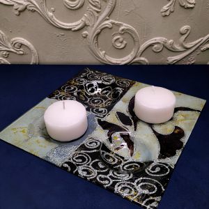 СВЕЩНИК ЗА 4 броя СВЕЩИ - АРТИСТИЧНИ УСМИВКИ