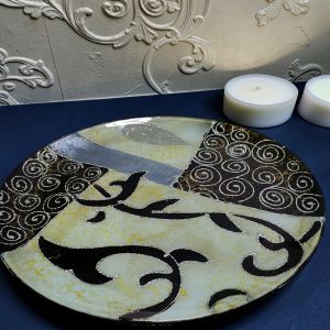 СТЪКЛЕНО ПЛАТО КРЪГ 32см - АРТИСТИЧНИ УСМИВКИ