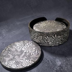 ПОДЛОЖКИ ЗА ЧАШИ КОМПЛЕКТ ОТ 6 броя КРЪГЛИ - СРЕБЪРНИ ОТЛЯСЪЦИ