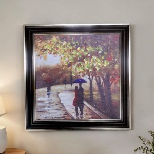 КАРТИНА С РАМКА 34см*34см - ЛЮБОВ ПОД ДЪЖДА