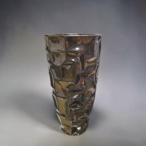 ВАЗА - ПЛАТИНЕНИ НЮАНСИ