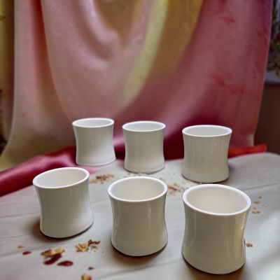 СЕРВИЗ ЗА КАФЕ / ЧАЙ С ЧАЙНИК И ПОДНОС - БЯЛА МАГИЯ